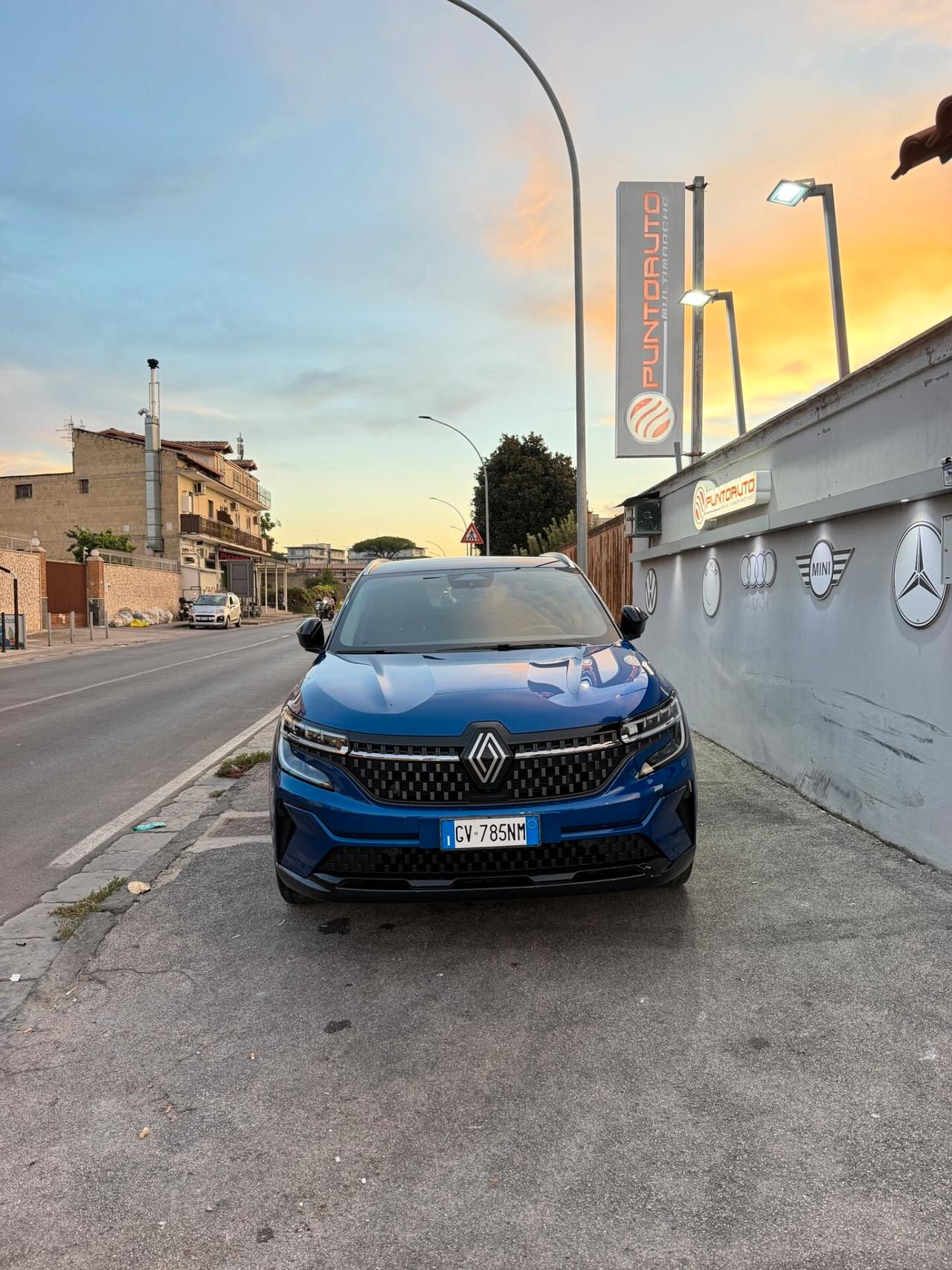 Renault Austral 2023 1.2 E-Tech full hybrid Iconic 200cv auto