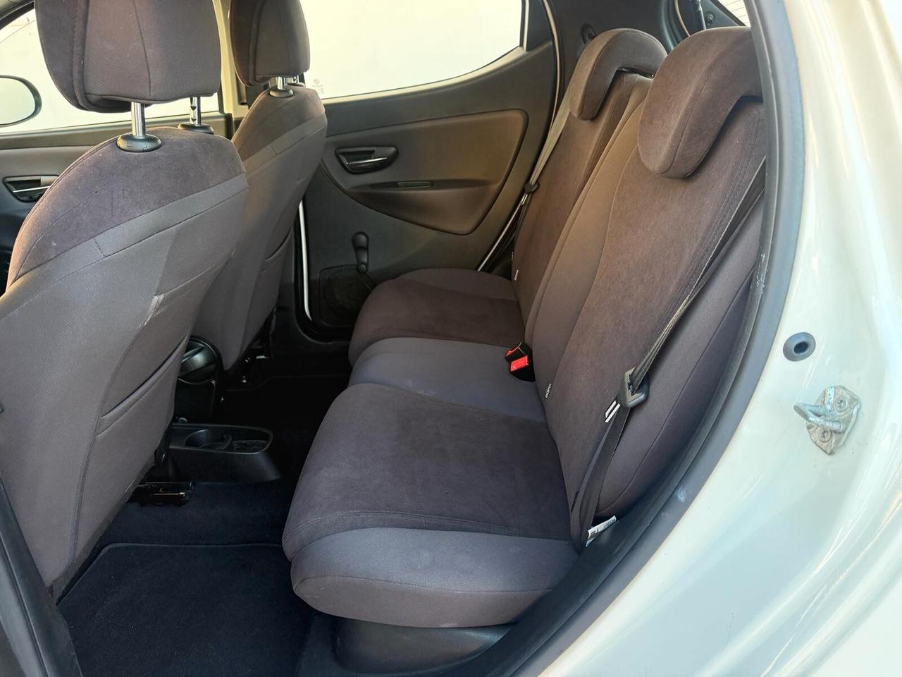 Lancia Ypsilon 1.2 69 CV 5 porte