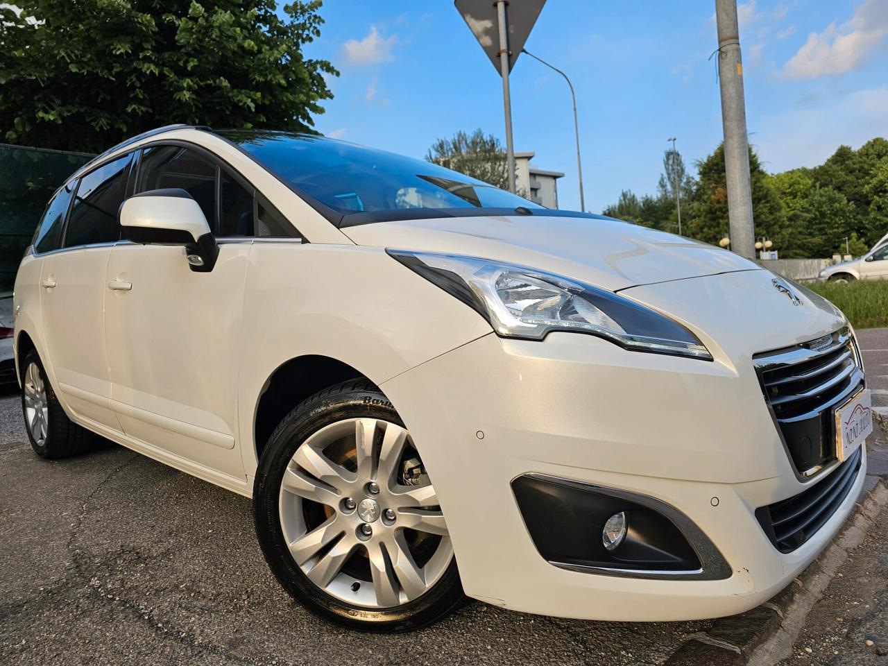 Peugeot 5008 1.6 120cv BlueHdi S&S Allure*Navi*Tetto*Euro6*
