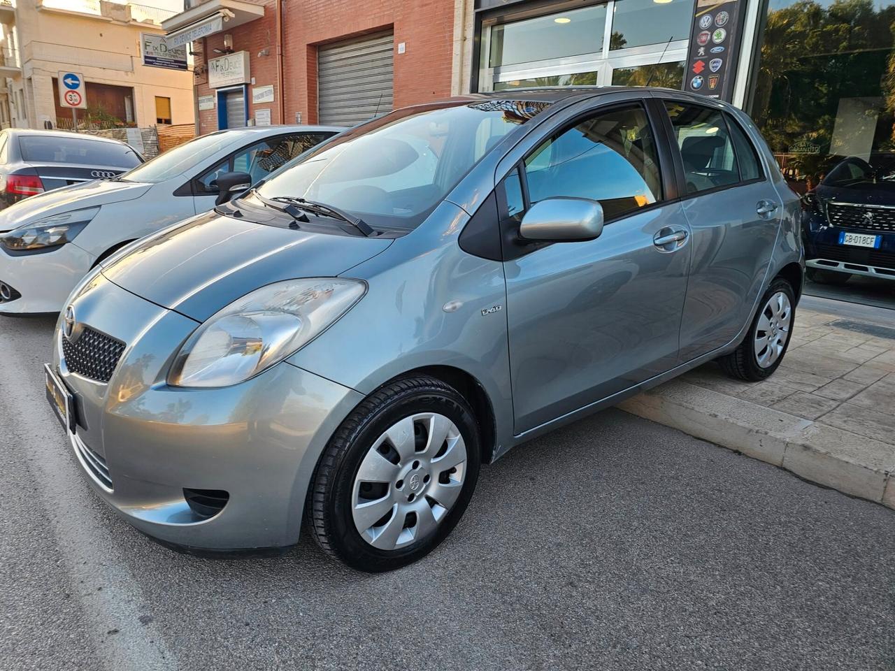 Toyota Yaris 1.4 D-4D 5 porte Sol