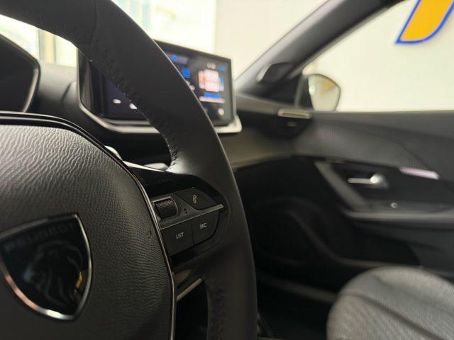 PEUGEOT 2008 Hybrid 136 e-DCS6 Allure tua da ?299,00 mensili