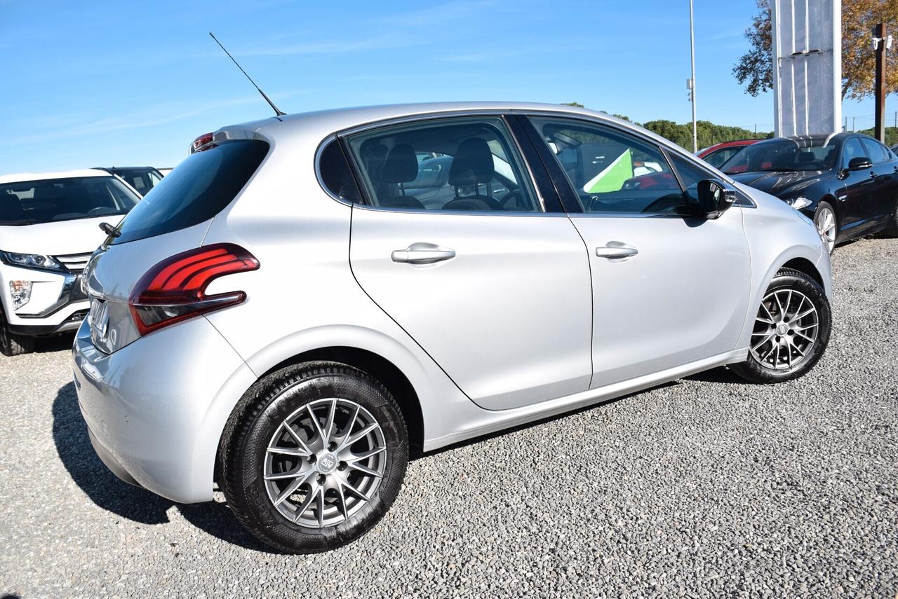 Peugeot 208 1.6HDi 75CV 5porte Allure NAV ANDROID CARPLAY CAM SENSORI CRUISE OK NEOPATENTATI