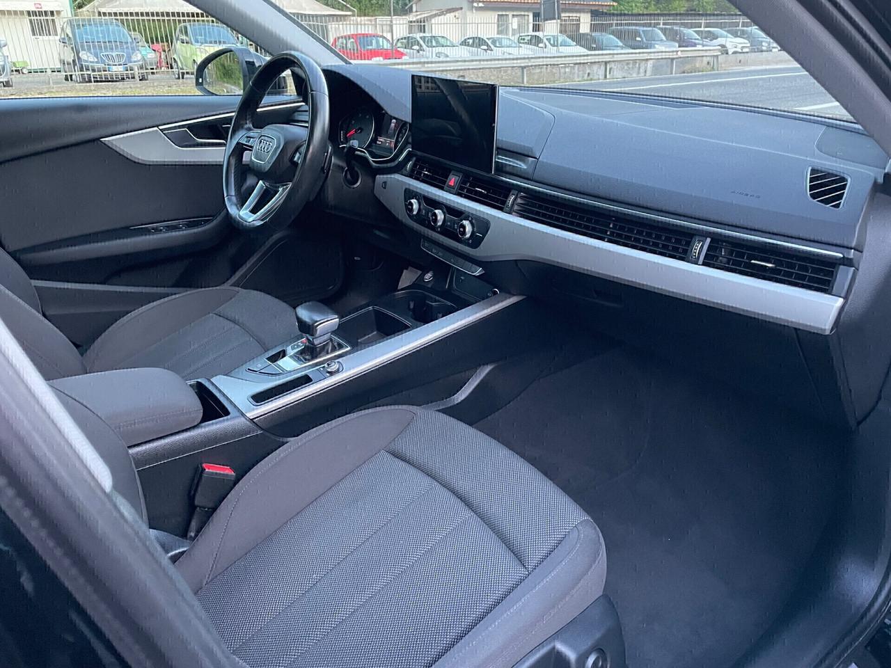 Audi A4 Avant 35 TDI/163 CV S tronic Business Advanced