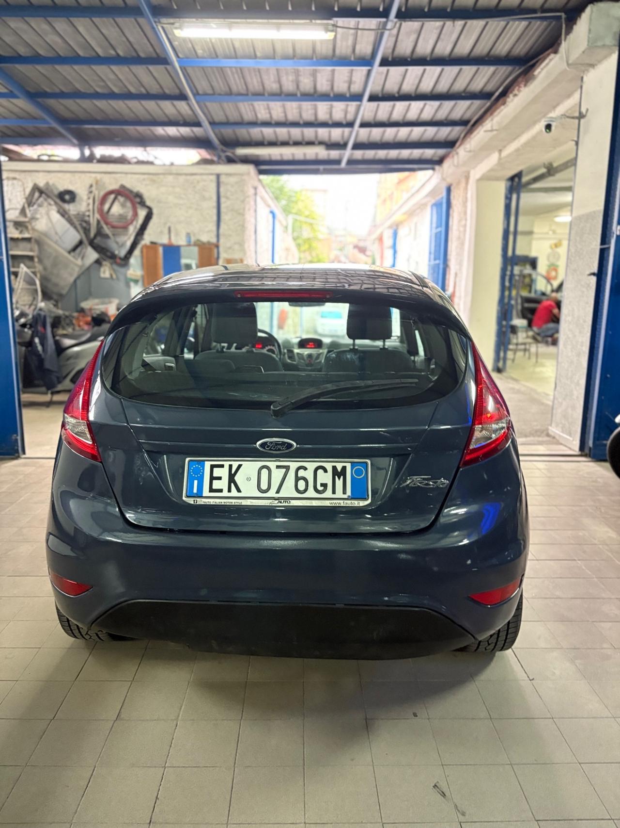 Ford Fiesta 1.2 benzina 5 porte