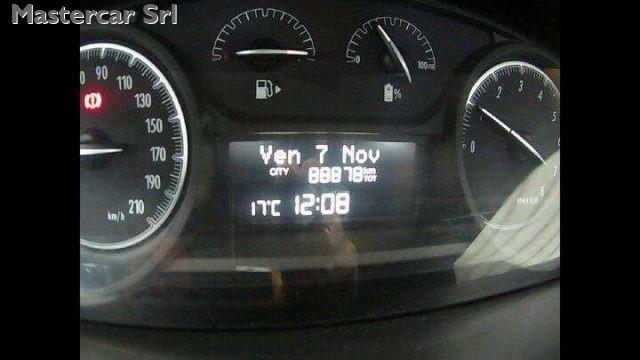 LANCIA Ypsilon 5p. Neopatentati 1.0 hybrid Gold tg: GK585ZB