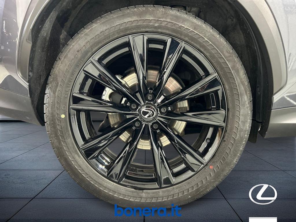 Lexus NX 2.5 Plug-in F-Sport 4WD e-CVT