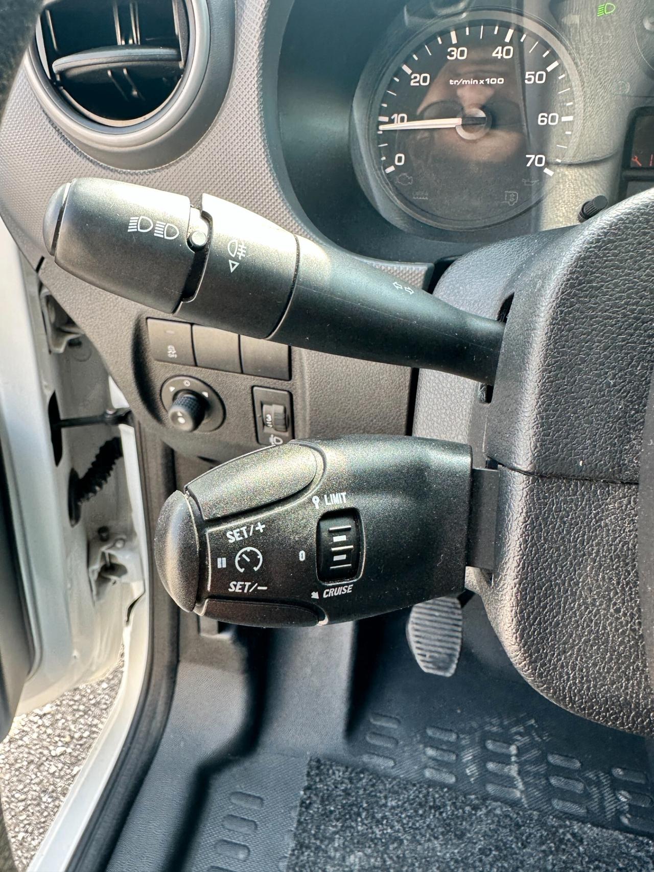 Citroen Berlingo BlueHDi 100 Van 3 posti Club L1