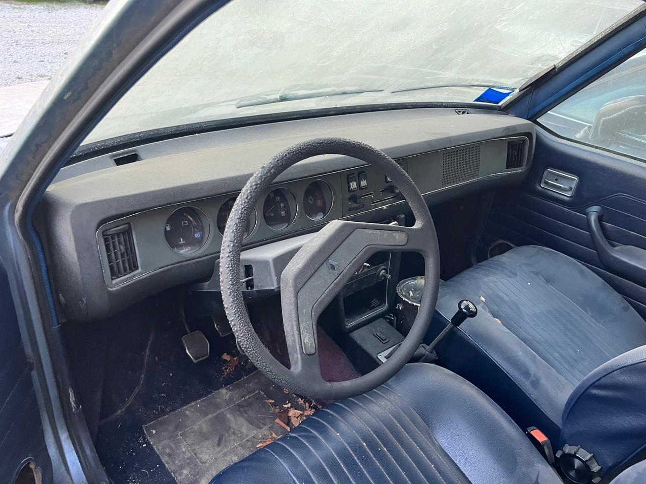 DUE Renault R 20 R20