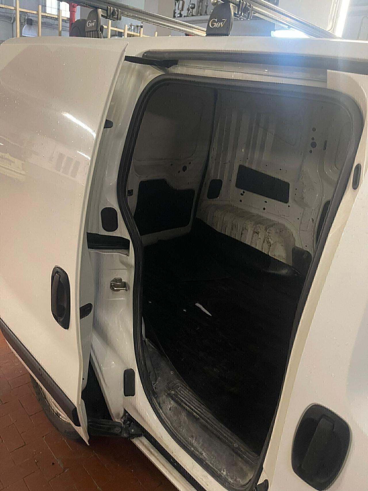 Citroen Nemo 1.3 HDi 75CV FAP CMP-5 Multispace