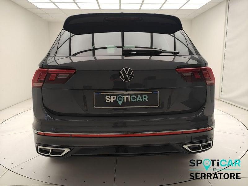 Volkswagen Tiguan II 2.0 tdi R-Line 150cv dsg