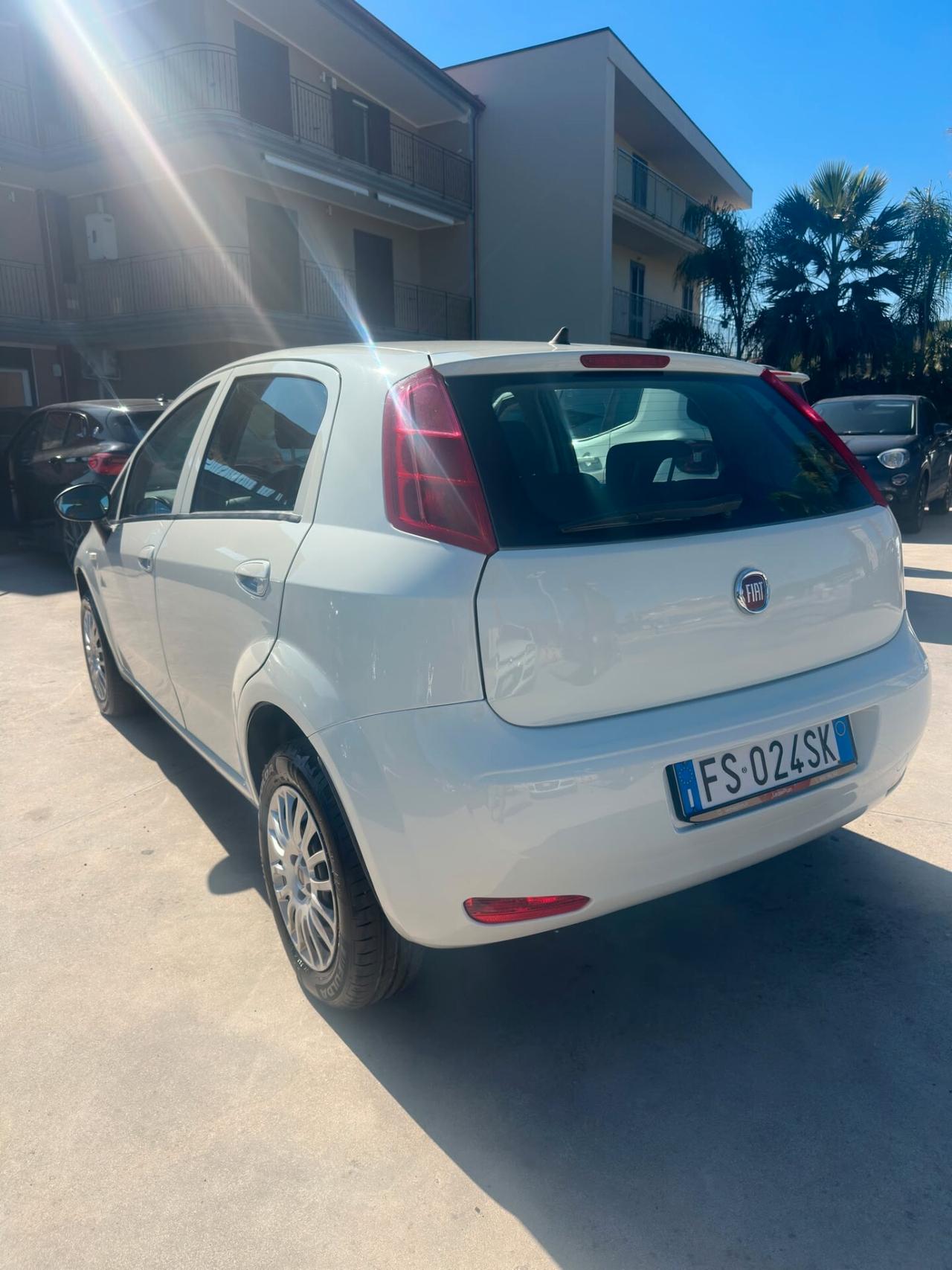 Fiat Punto 1.4 8V 5 porte Natural Power Street