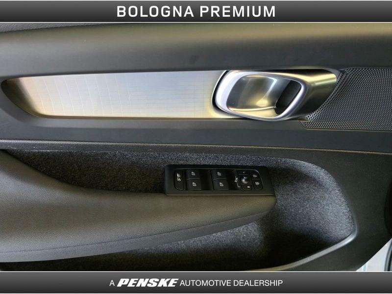 Volvo XC40 T2 automatico Core