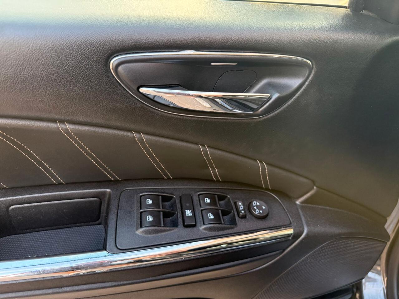 LANCIA DELTA PLATINO 1.6 MJT 120CV ALCANTARA NAVI CAM ANNO 2011