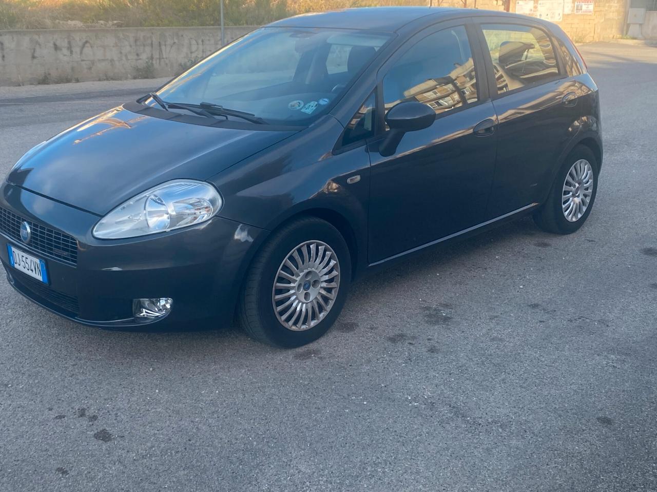 Fiat Grande Punto 1.3 MJT 75 CV 5 porte Active