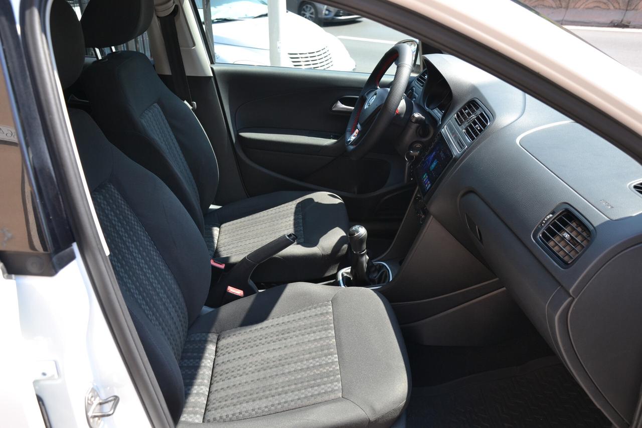 Volkswagen Polo 1.4 TDI 75CV **TAGLIANDI VW PAGATI**PREZZO VERO**