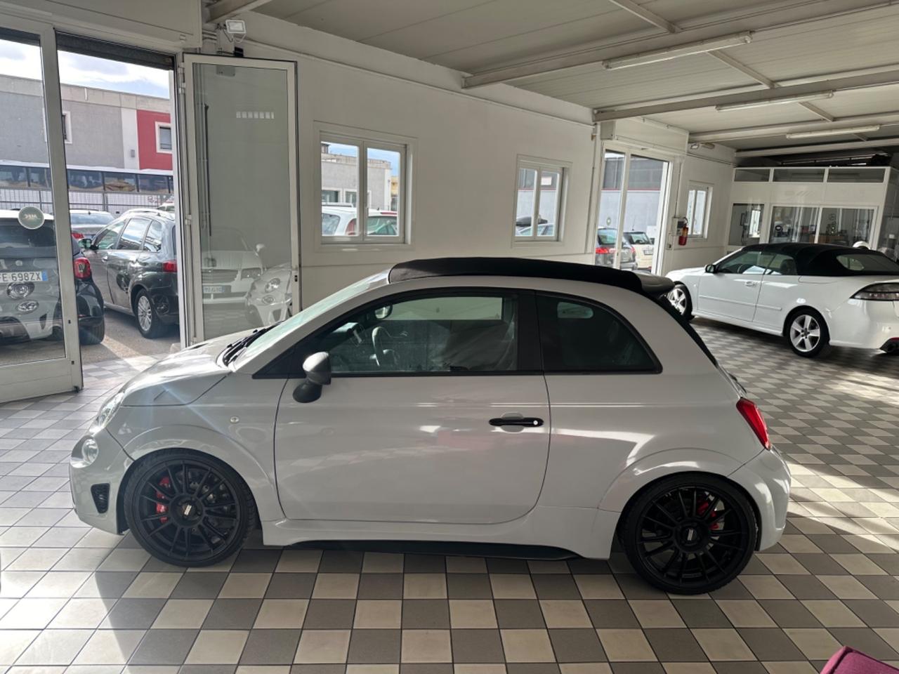 Abarth 595 1.4 Turbo 300 Cavalli