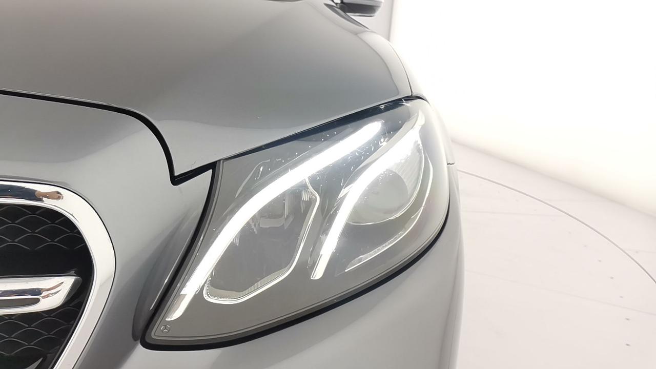 Mercedes-Benz Classe E - S213 SW - E SW 220 d Business Sport auto
