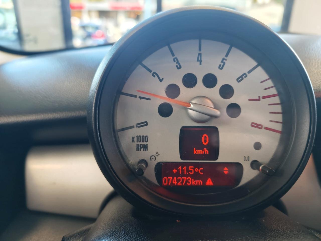 Mini 1.6 16V One (55kW)