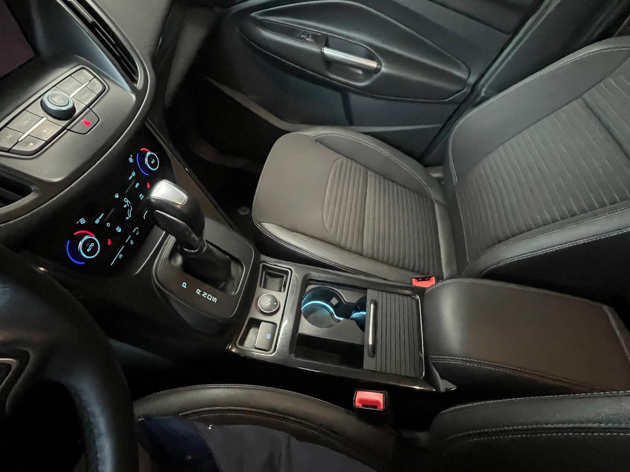 Ford Kuga 2.0 TDCI 150 CV S&S 4WD Powershift Titanium