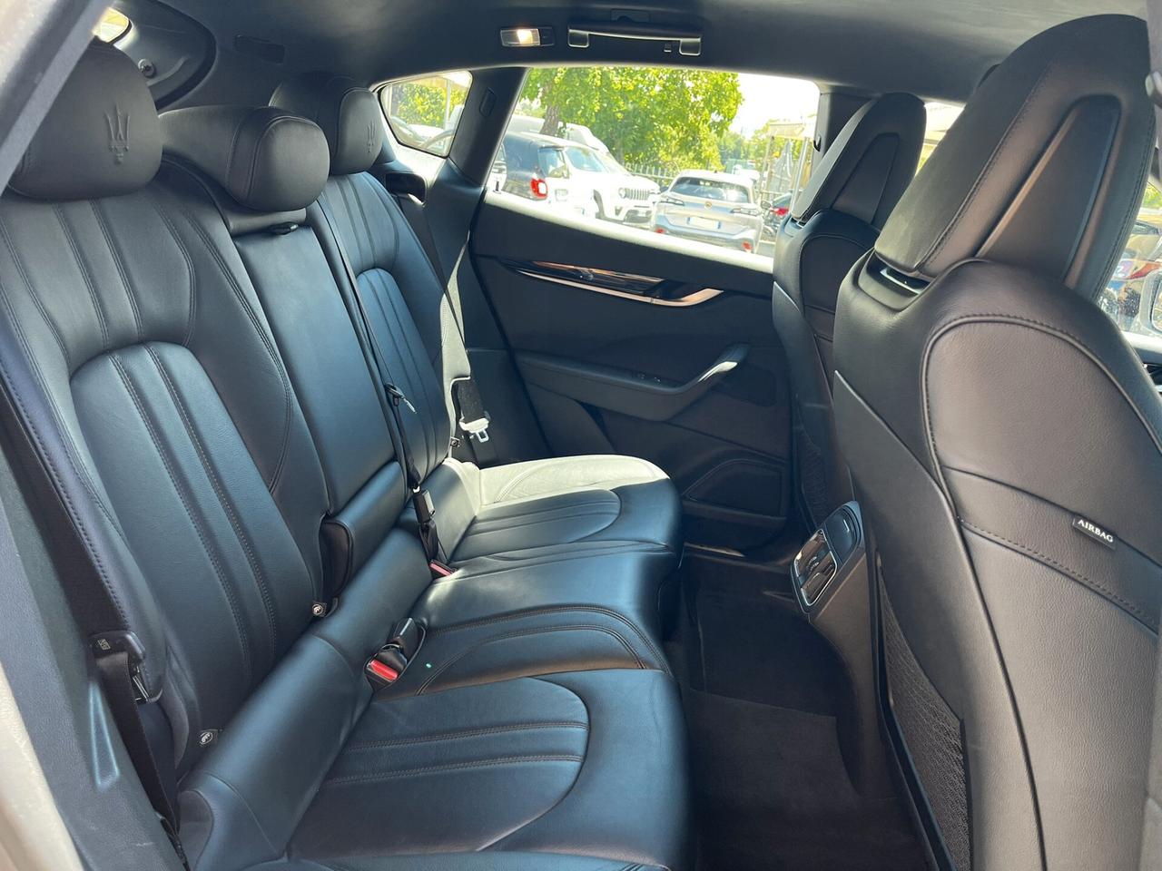 Maserati Levante 3.0 V6 Benzina 350CV Gransport