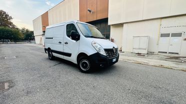 Renault master. Furgone. Euro6