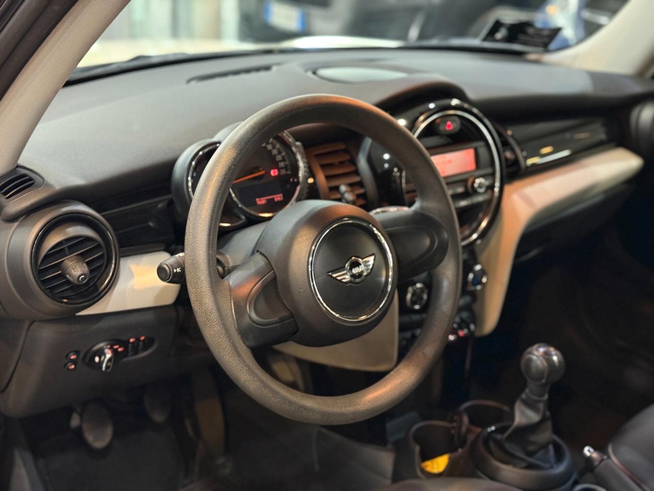 Mini F55-F56 2014 1.5 3p 79.000 KM!!