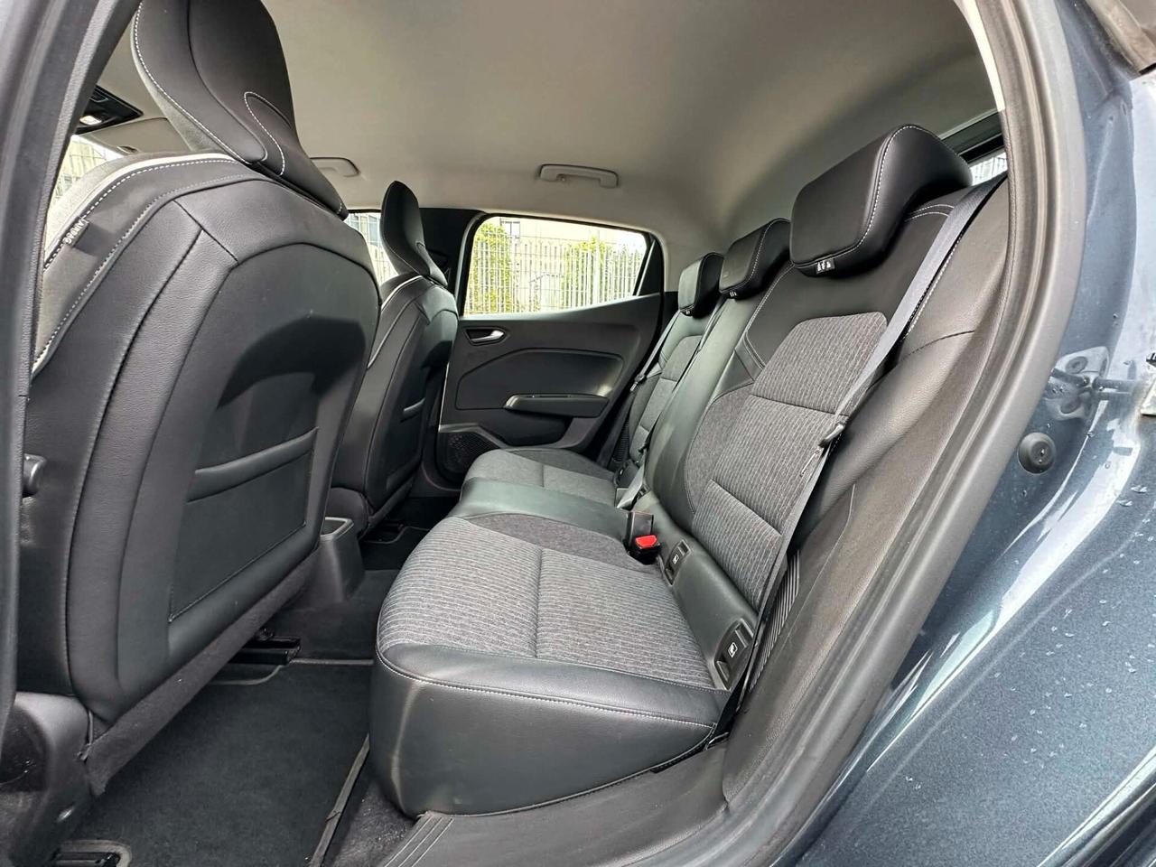 Renault Clio Full Hybrid E-Tech 140 CV 5 porte Intens