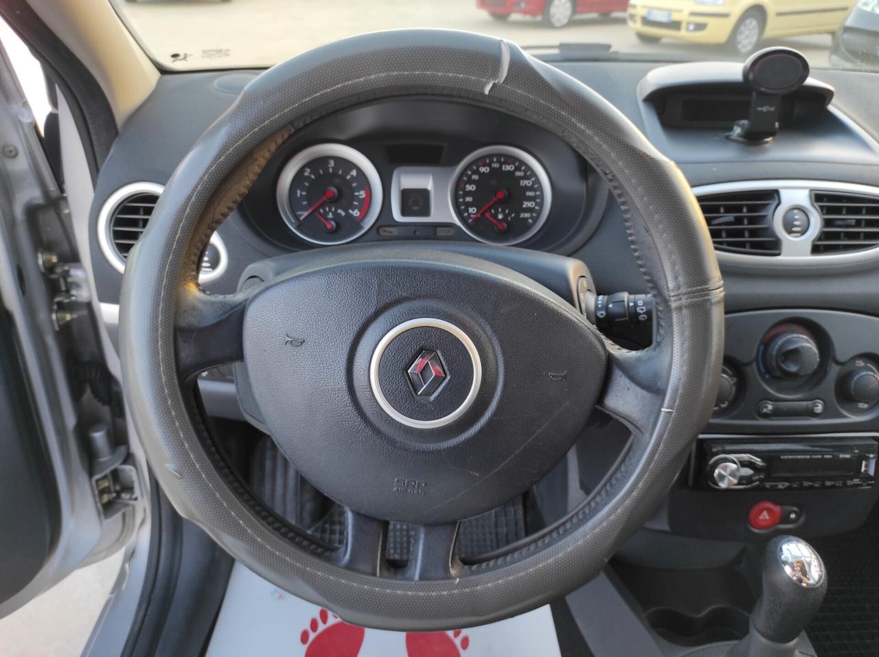 Renault Clio 1.5 dCi - 85cv NEOPATENTATI