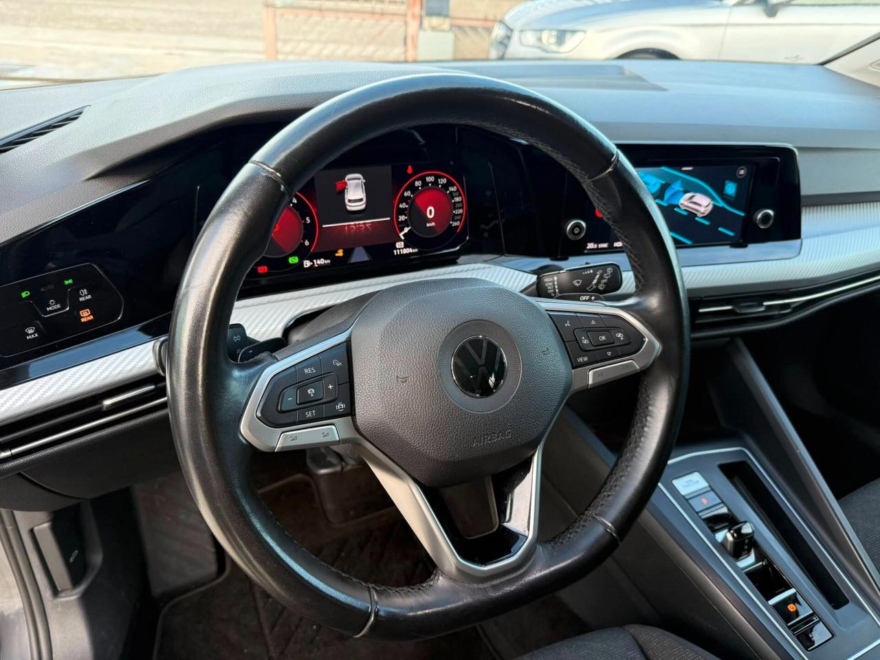 Volkswagen Golf 2.0 TDI -DSG- LUCI S-LED