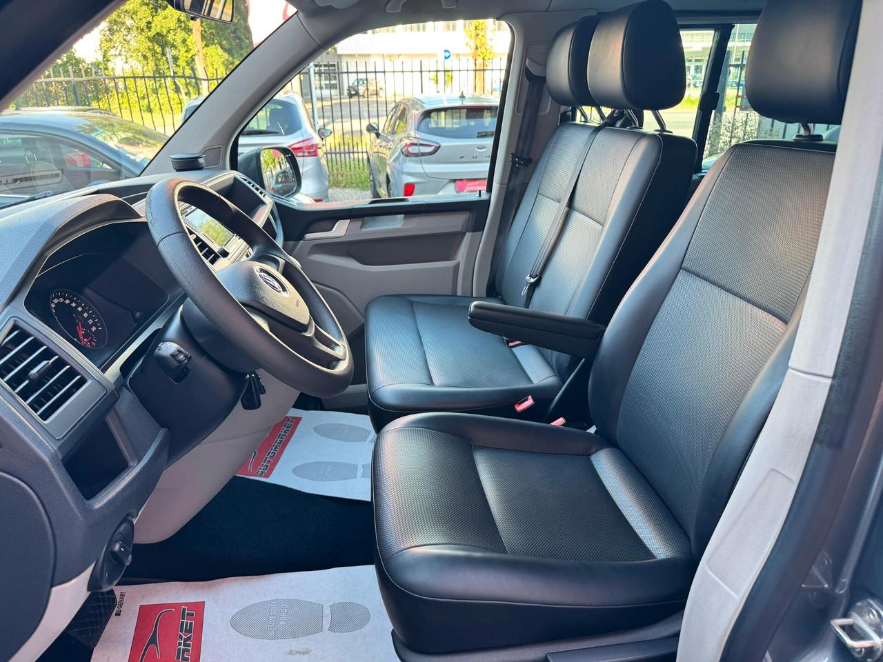 Volkswagen Caravelle 2.0 TDI 150CV DSG Comfortline