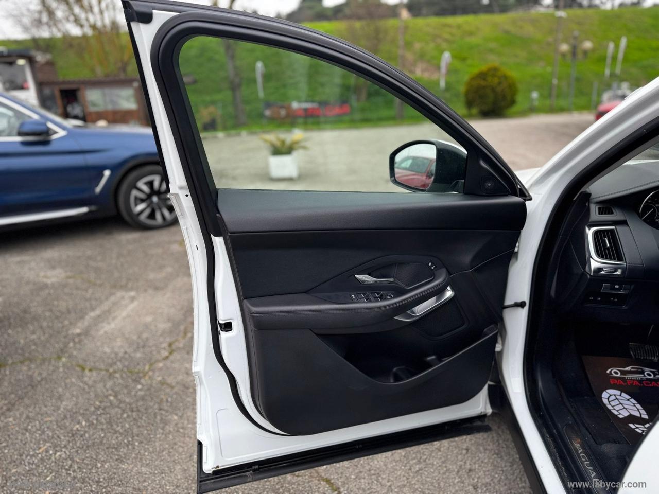 JAGUAR E-Pace 2.0D 150CV AWD aut. R-Dynamic HSE