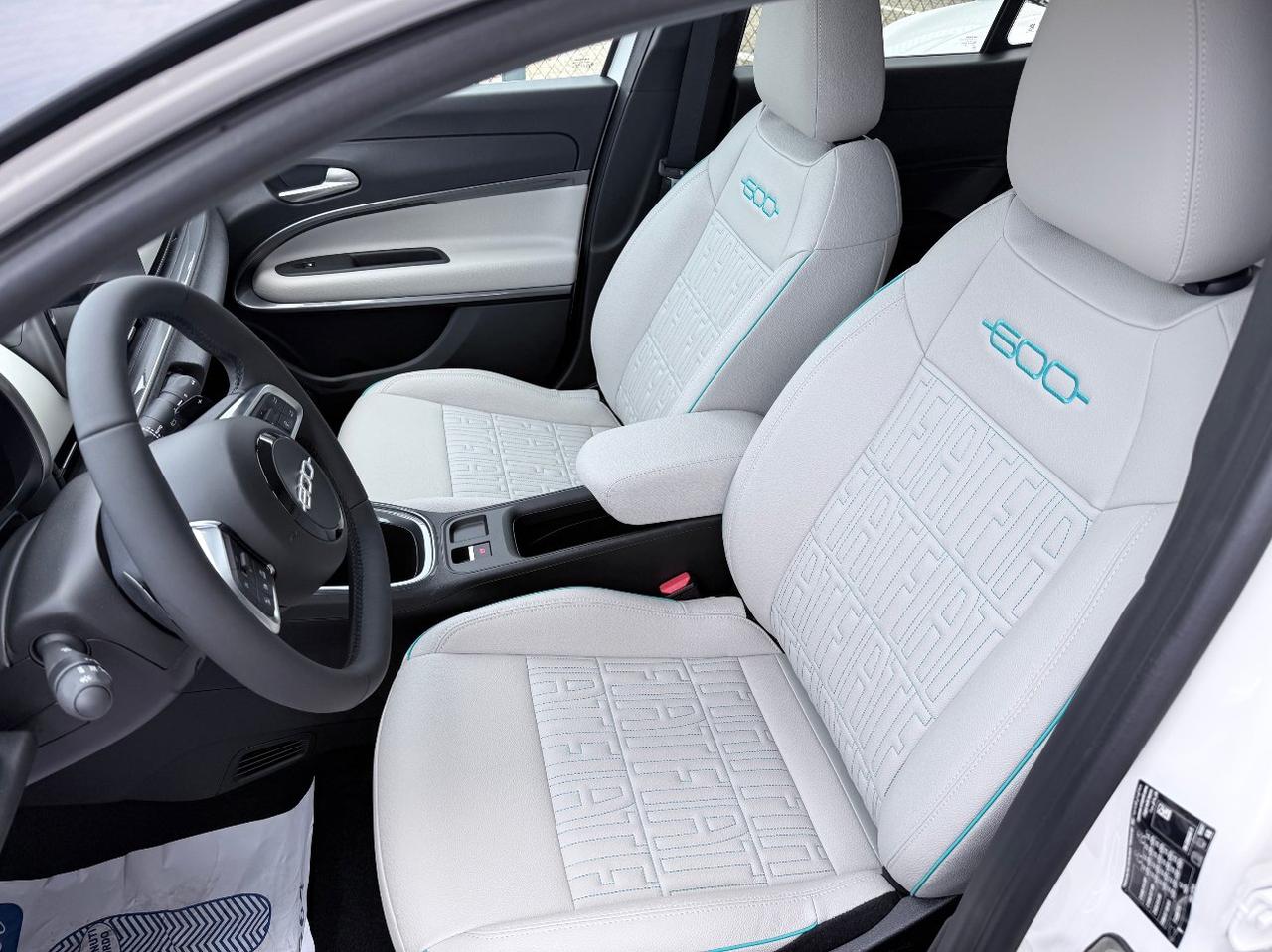 Fiat 600 1.2 hybrid La Prima II 145cv auto
