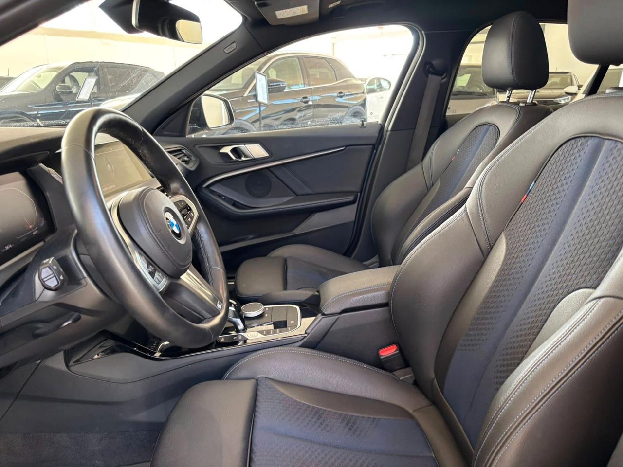 Bmw 116 116d 5p. Msport