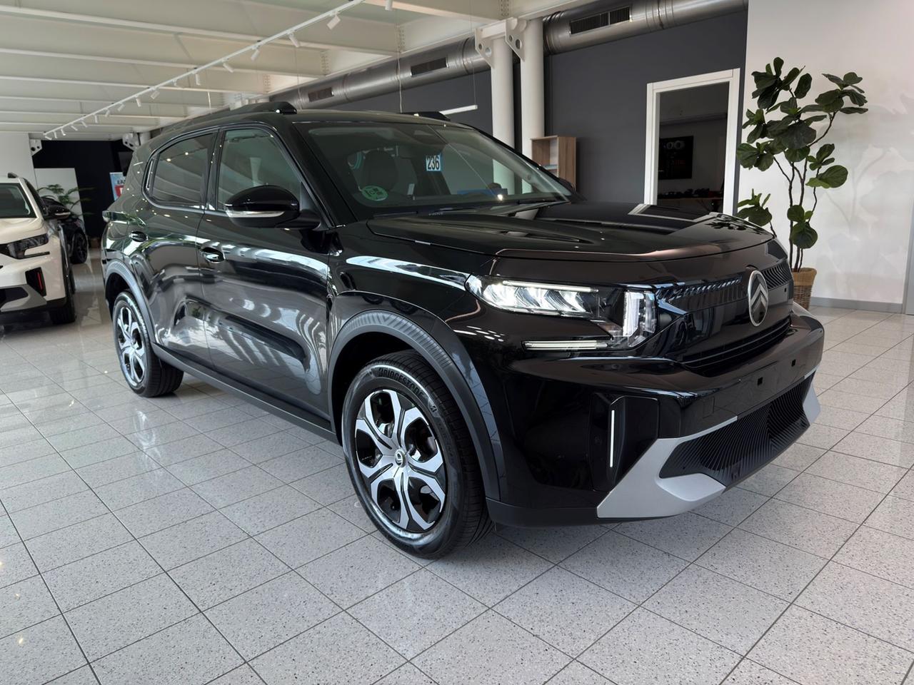 CITROEN C3 Aircross II 2024 1.2 puretech turbo Plus 100cv - CON CATENA!