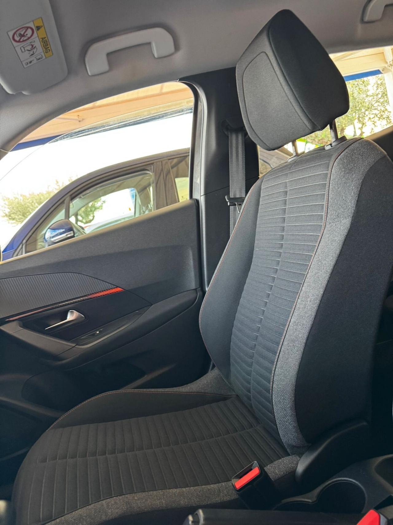 Peugeot 2008 PureTech 100 S&S Active