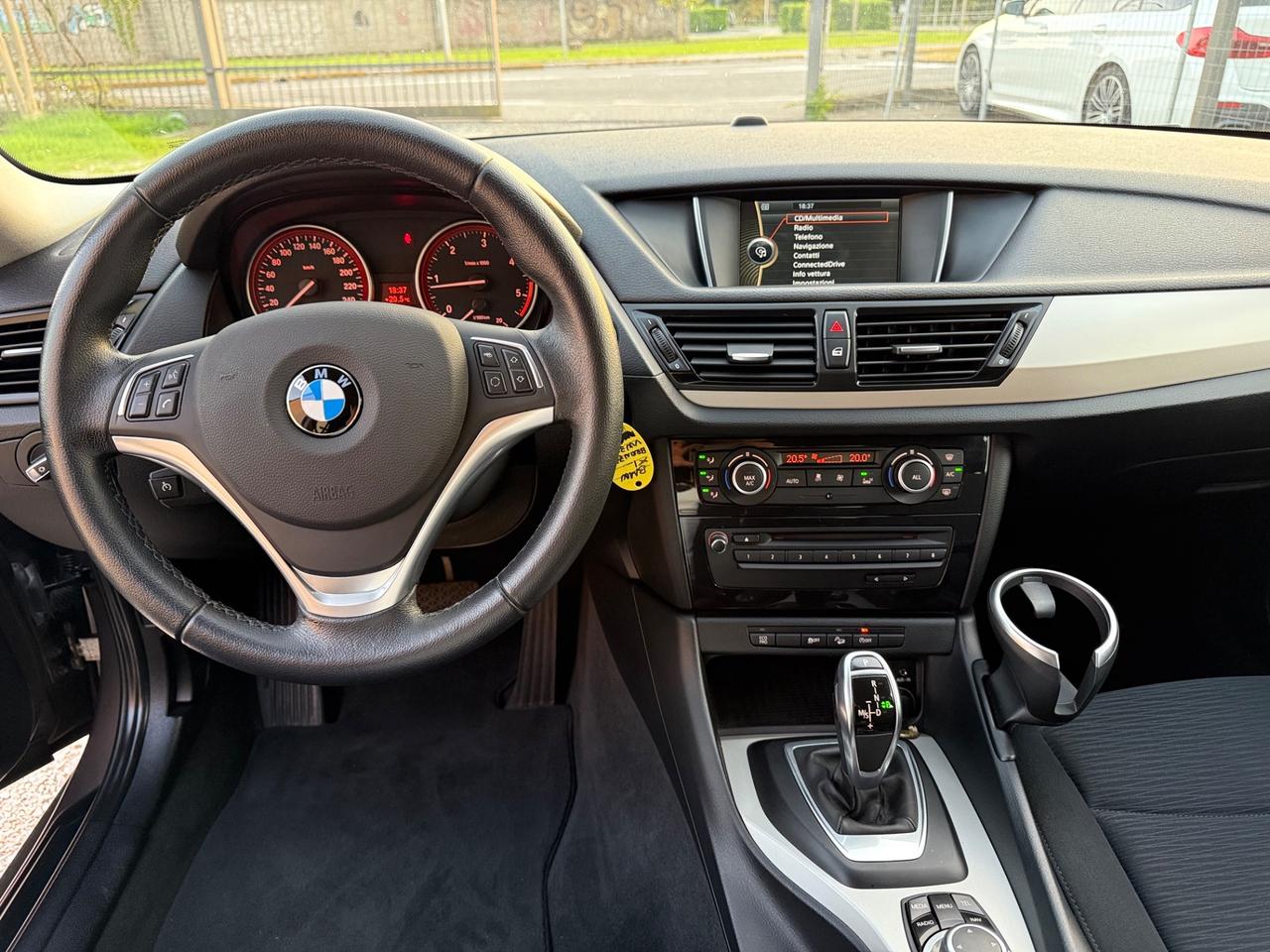 Bmw X1 xDrive18d X Line Navi+bixenon+Top