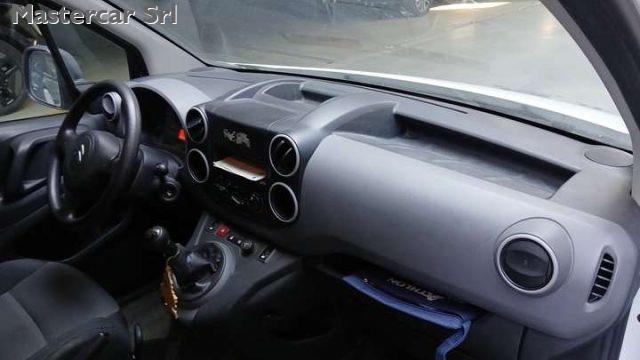 CITROEN Berlingo Berlingo BlueHDi 100 Club Van TG : FL463RZ