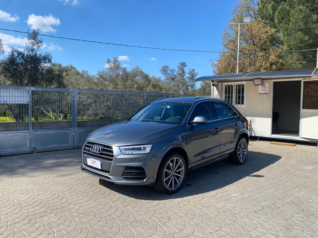 Audi Q3 2.0 TDI 150 CV quattro S tronic Sport TETTO APRIBILE- FARI MATRIX