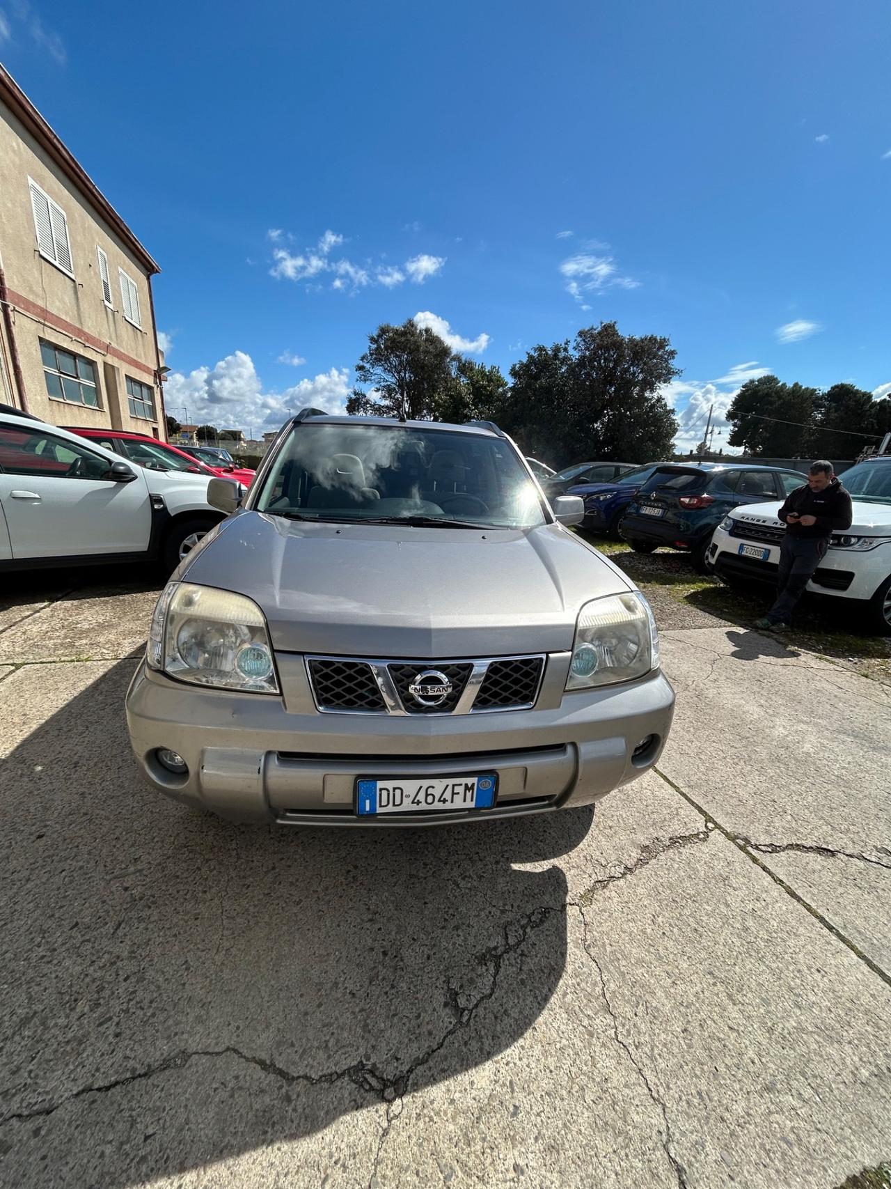Nissan X-Trail 2.2 dCi Sport Columbia