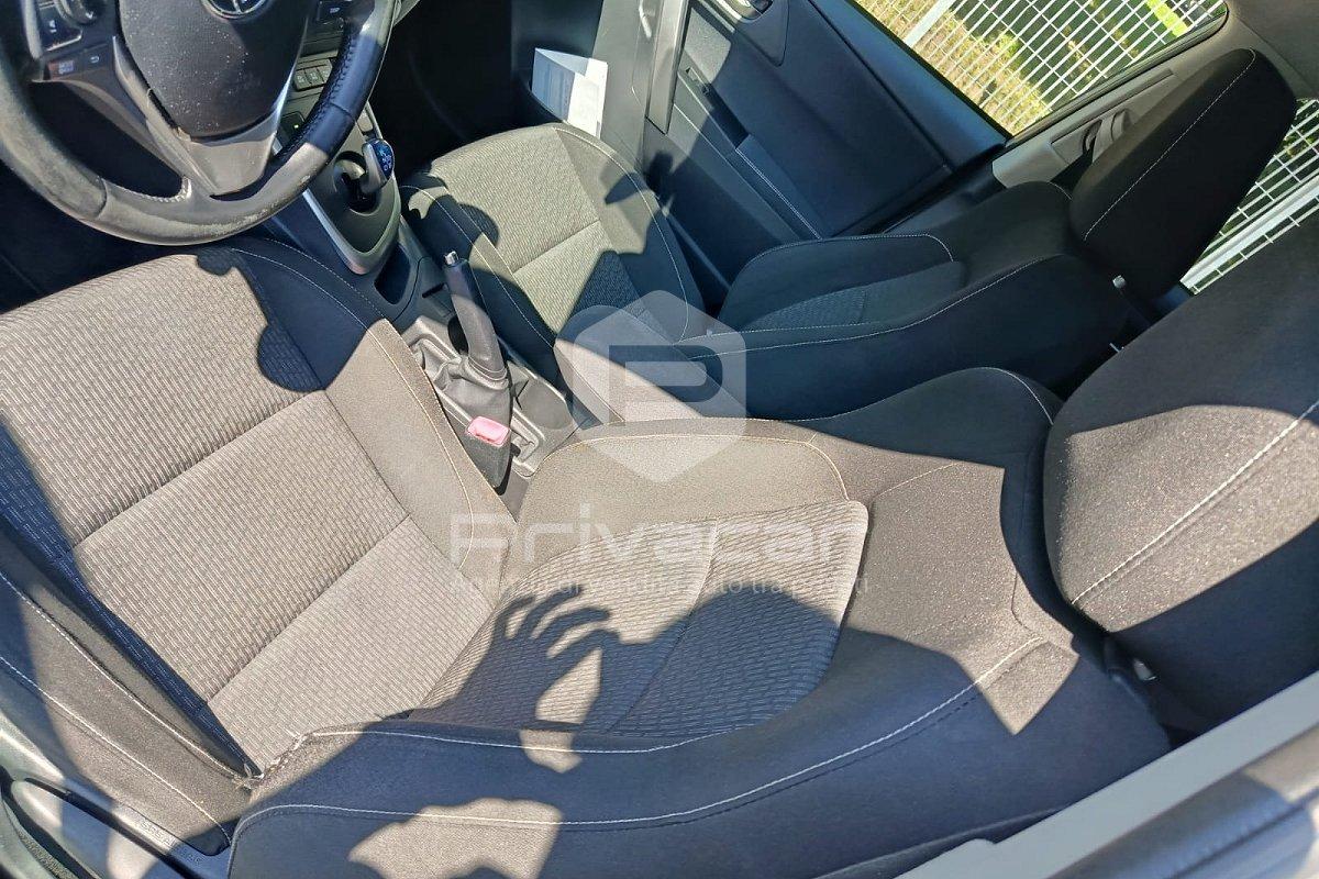 TOYOTA Auris 1.8 Hybrid Active