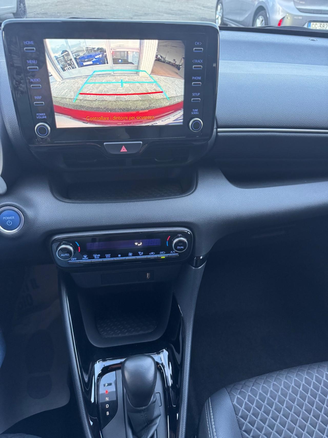 Toyota Yaris 1.5 Hybrid 5 porte Style