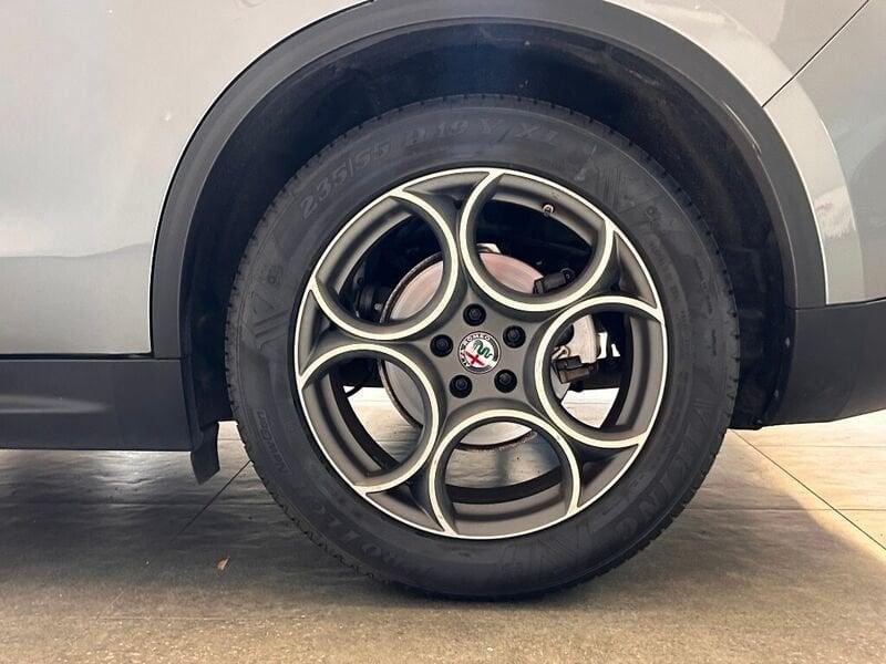 Alfa Romeo Stelvio 2.2 Turbodiesel 160 CV AT8 RWD Sport-Tech