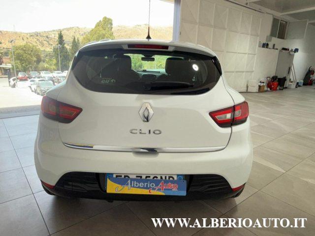 RENAULT Clio 1.2 75CV GPL 5 porte Live GPL VALIDO FINO AL 2035