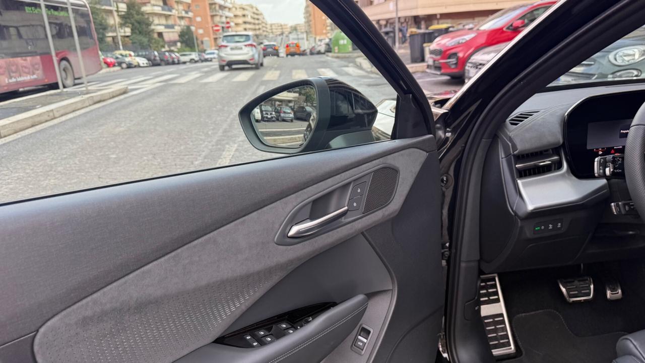 Audi Q3 SPB TDI 110 kW S tronic S Line edition MATRIX PELLE TETTO KAMERA 360 PACCHETTO AMBIENTE PDC