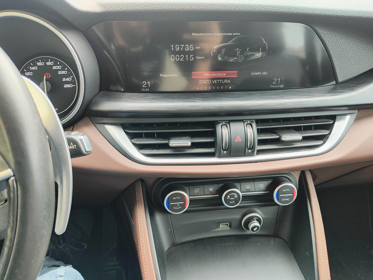 Alfa Romeo Stelvio 2.2 Turbodiesel 180 CV AT8 RWD Super