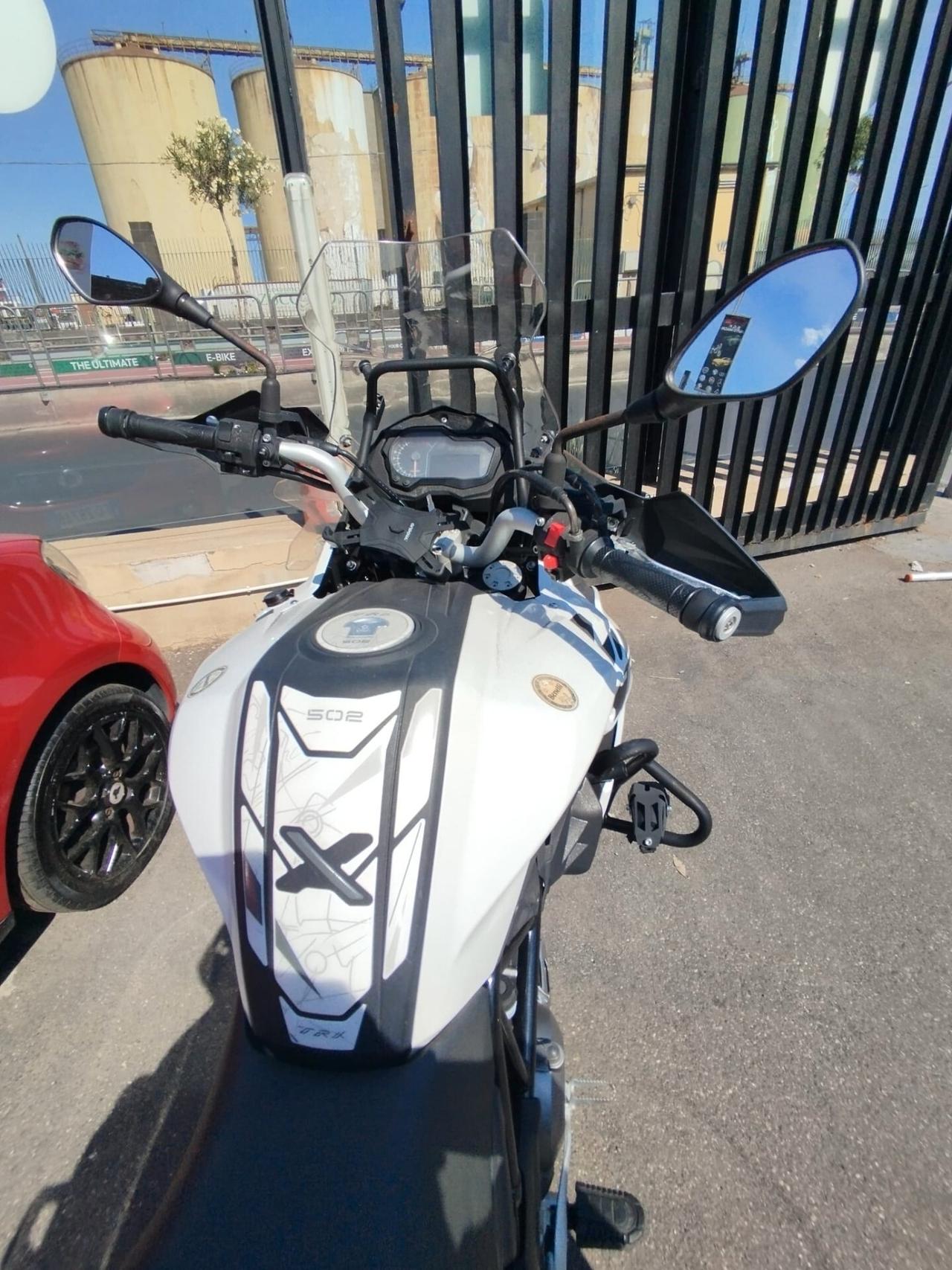 Benelli TRK 502