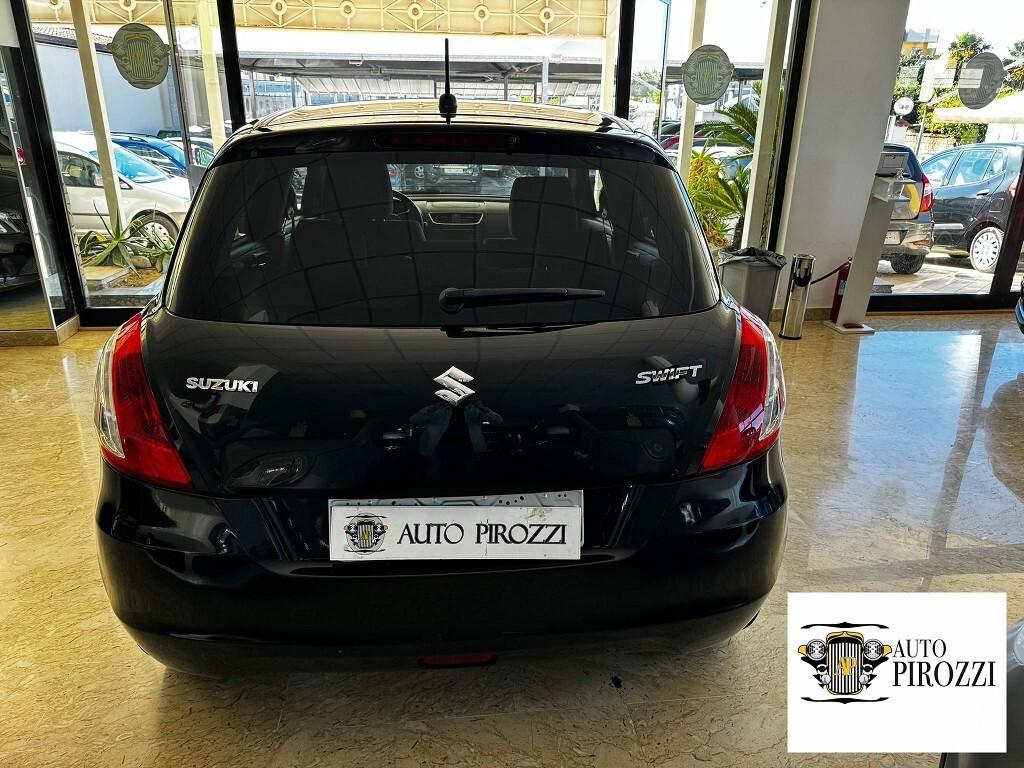 SUZUKI SWIFT TOP 1.2 5P del 2014 con 130000KM