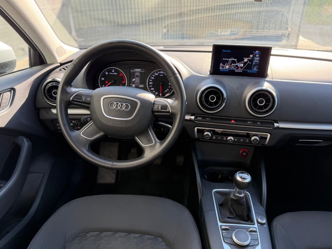 Audi A3 SPB 1.6 TDI ultra Attraction UNICO PROP