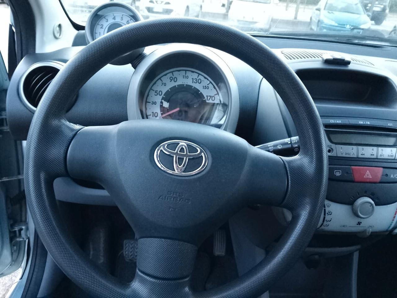 Toyota Aygo 1.0 12V VVT-i 5 porte Sol