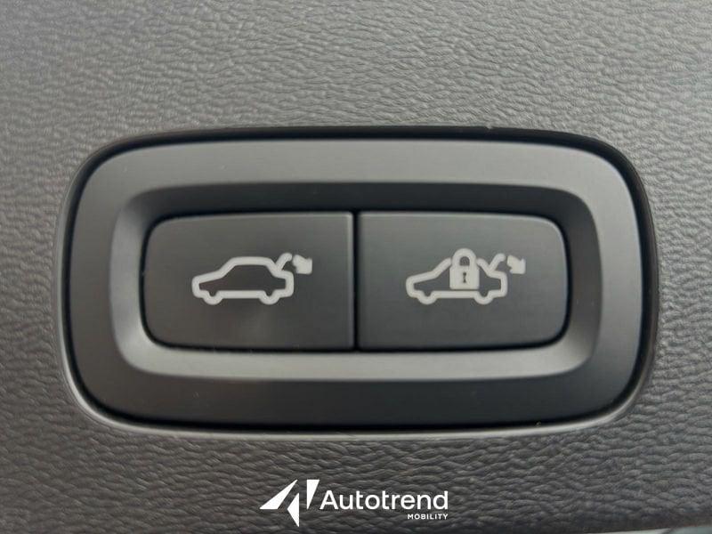 Volvo V60 D3 150 CV Automatica NAVI LED Momentum Business Pro